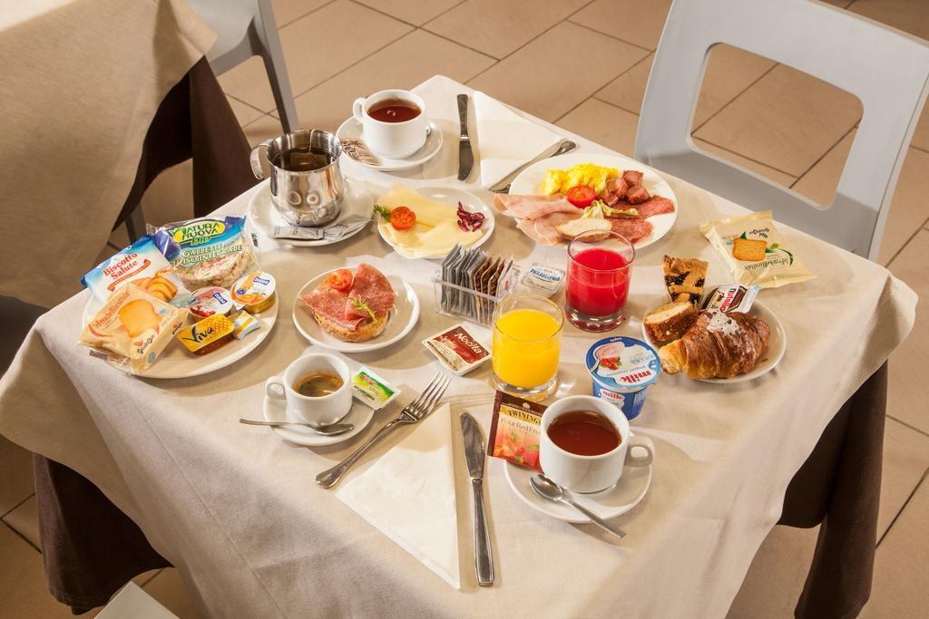 Hotel Artis Roma Ngoại thất bức ảnh